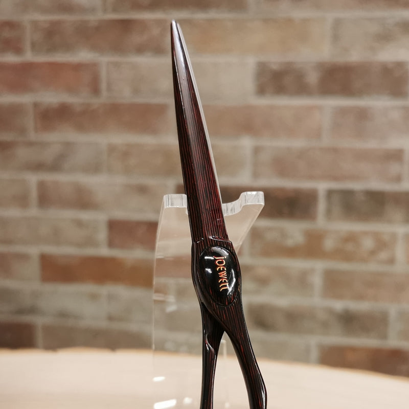 Forbici Professionali Artigianali Giapponesi per maestri del Taglio Joewell Supreme Powder Metal Urushi-Mokume Mikado S.r.l. dipinta a mano con un vermiglio brillante e caldo