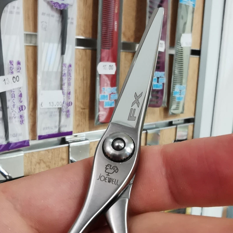 Forbici Professionali Giapponesi Joewell FX-L55 da mancino Mikado S.r.l. per parrucchieri e barbieri particolare lame di precisione