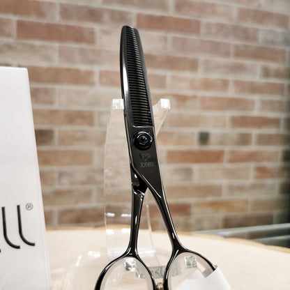 Forbici Giapponesi Sfoltitrici Joewell HXT-40 Black Titanium Mikado S.r.l. ingrandimento lama dentata e vite regolabile